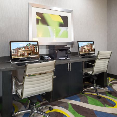 Holiday Inn Express And Suites Norman By Ihg Bagian luar foto